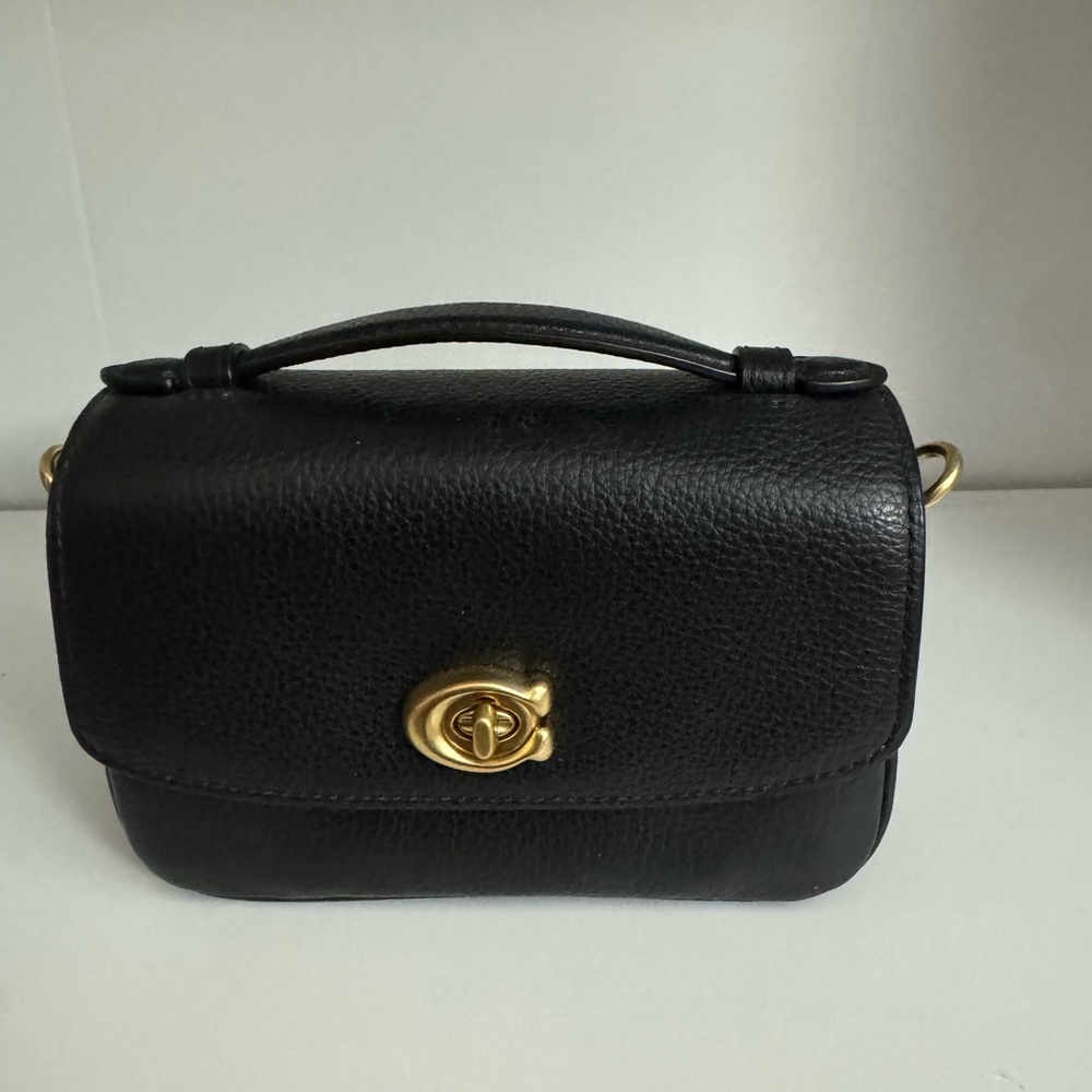 Coach Cassie Mini 17